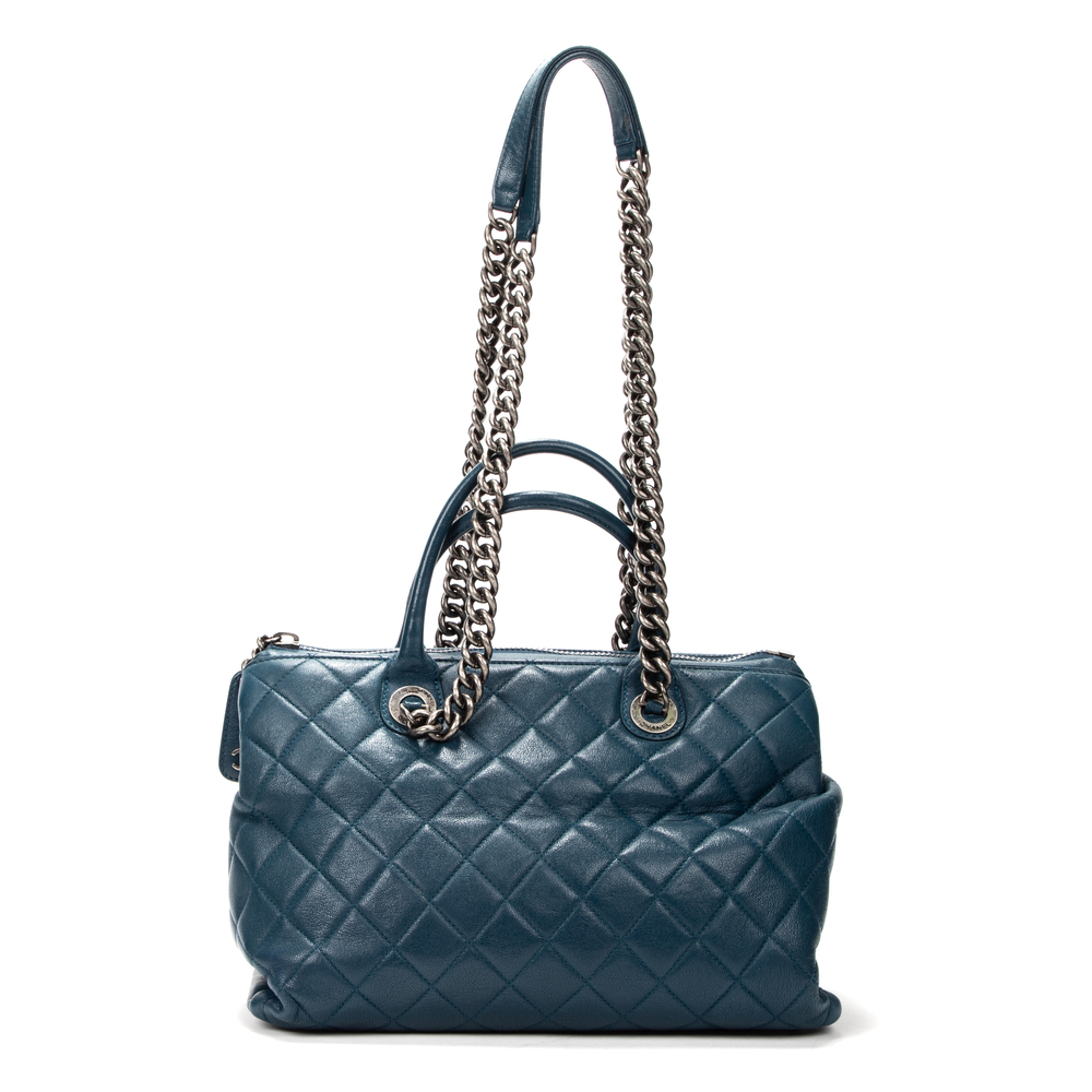 Chanel Shopper - Picture 4 of 8